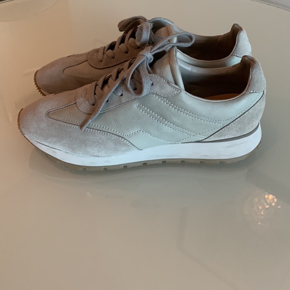 Koio retro runners in breeze. - Picture 3 of 10